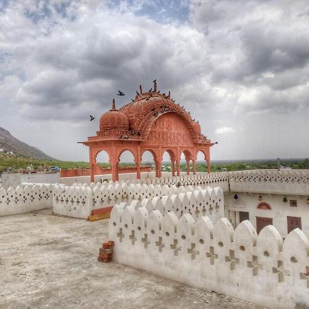 Tordi Garh Hotel Malpura  ภายนอก รูปภาพ