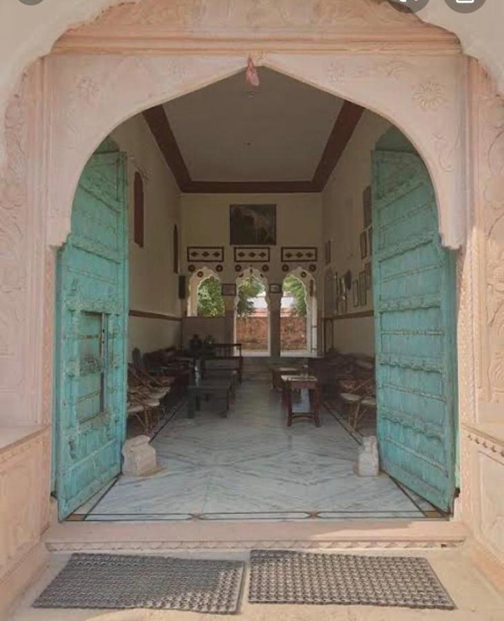 Tordi Garh Hotel Malpura  ภายนอก รูปภาพ